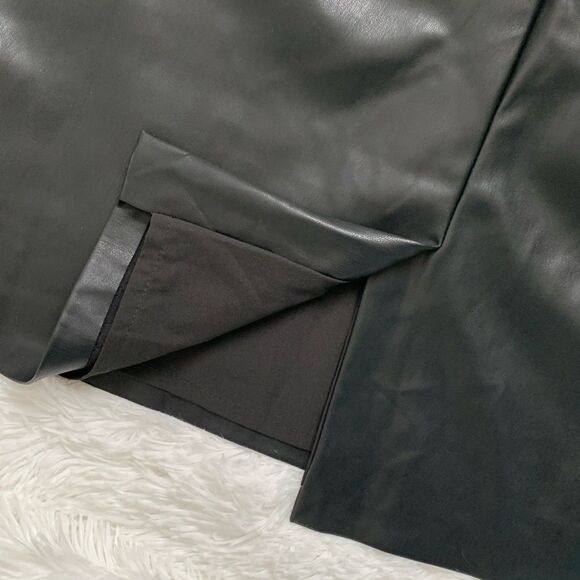 NWT Eloquii High Waisted Black Faux Leather Pencil Skirt Plus Sz 22 - Picture 7 of 11